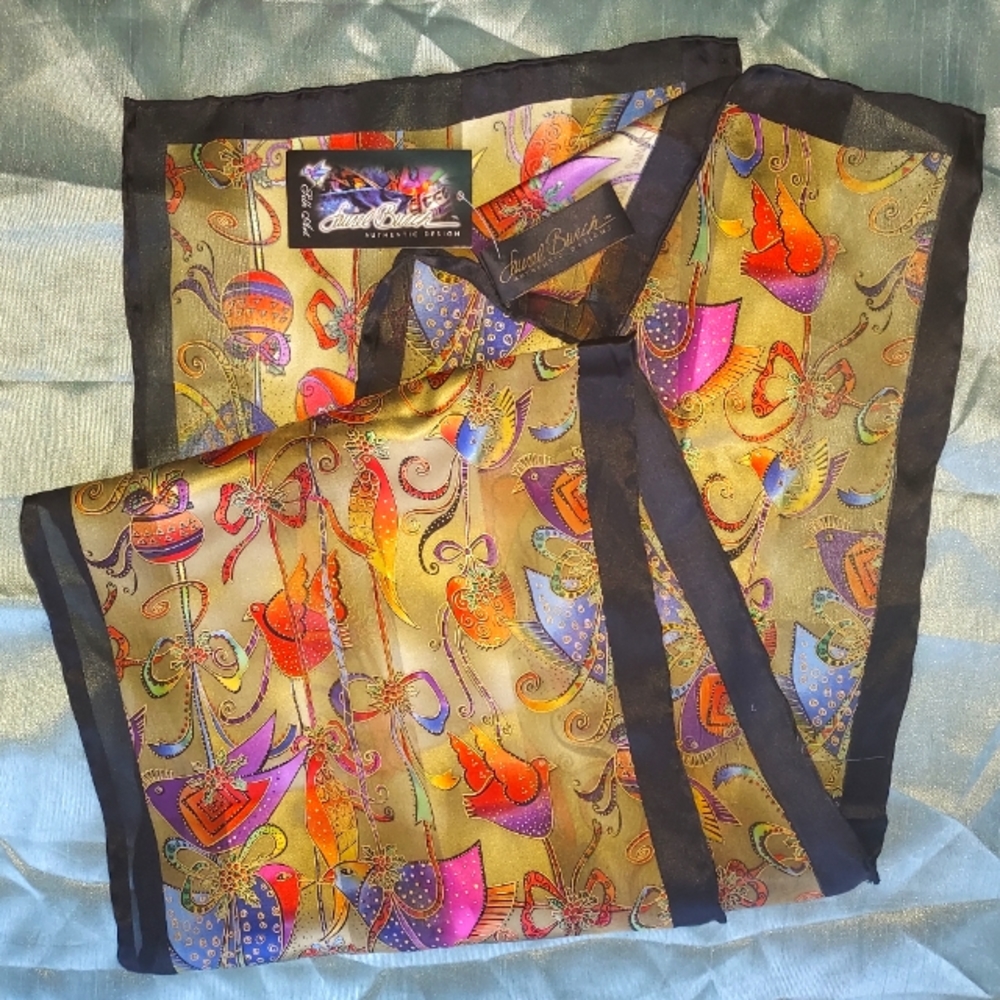 ⚜️ Laurel Burch ⚜️ 100% Silk  ⚜️ Vintage Scarf ⚜️ NWT ⚜️ Holiday Celebrations ⚜️